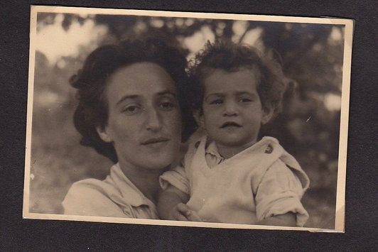 Eine Mutter mit Kind