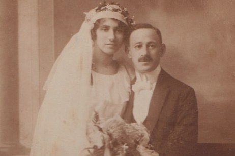 Ein Hochzeitsfoto eines Brautpaares