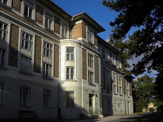 Die Außenansicht eines Gebäudes