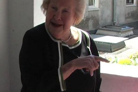 Der Alternativtext wird in Kürze eingefügt