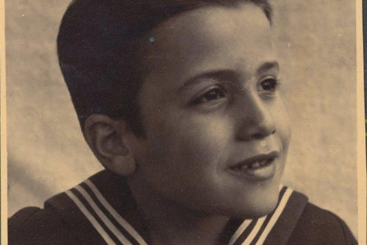 Ein Portrait eines jungen Burschen