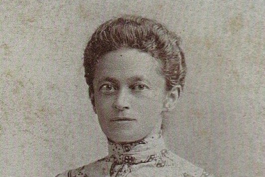 Ein Portrait einer älteren Dame