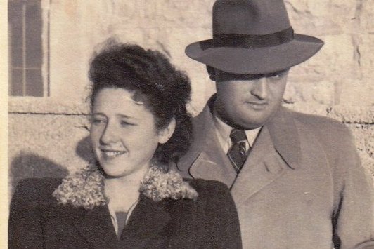 Eine Frau mit ihrem Mann