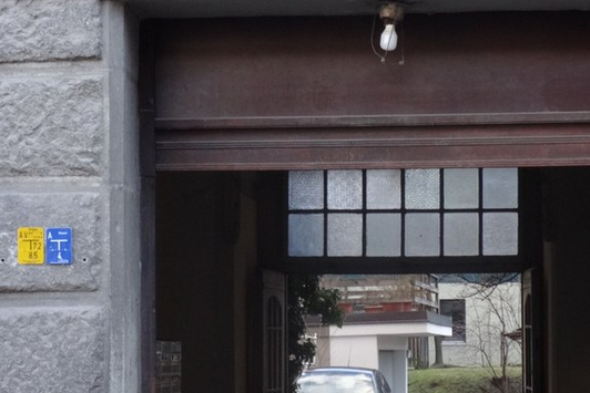 Foto von einer Einfahrt eines Hauses in Innsbruck