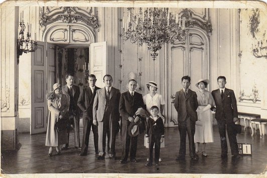 Gruppenfoto im Schloss Schönbrunn