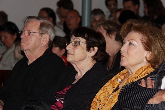 Aufnahme eines Publikums bei der Aufführung eines Stücks