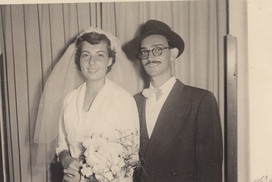 Ein Foto eines Brautpaares